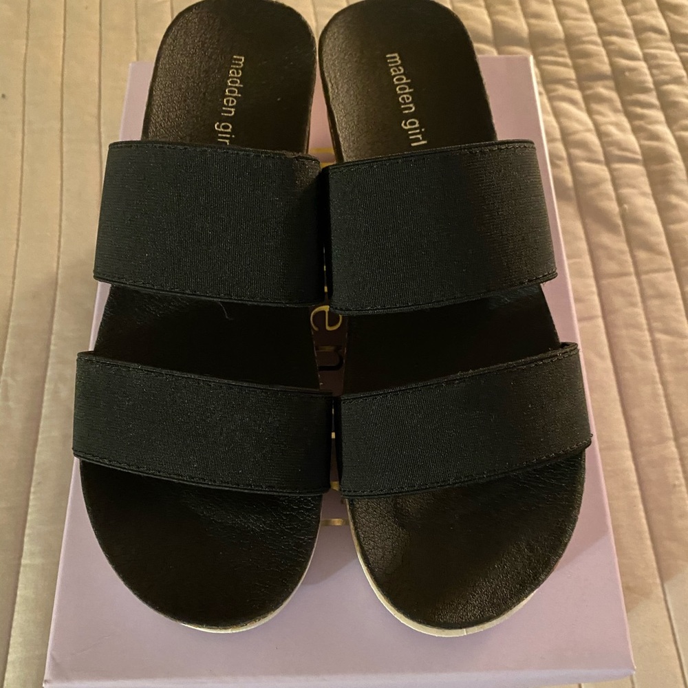 Madden girl sandals
